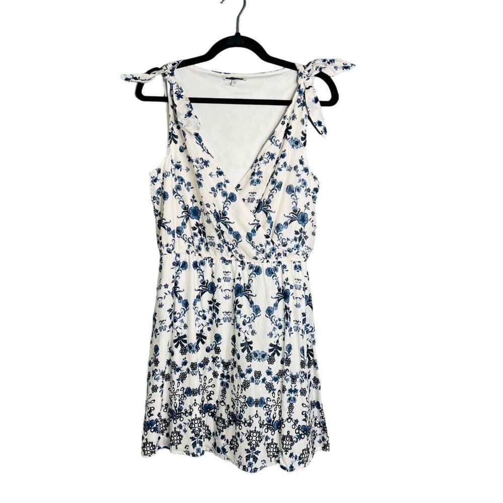 Charlotte Russe Floral Embroidered Fit and Flare Spring Summer Dress Small‎